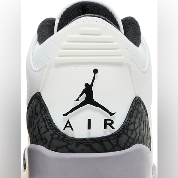 Air Jordan 3 "Cement Grey" sneakers - Picture 3 of 8